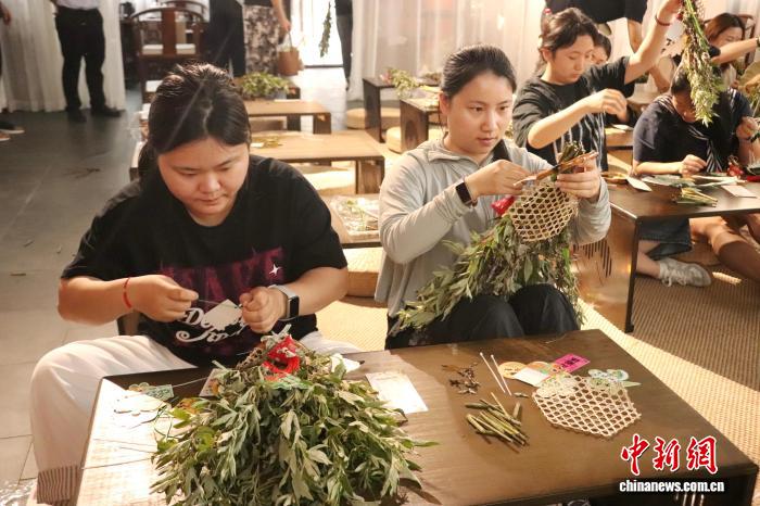江西南昌:艾香文脉聚侨心