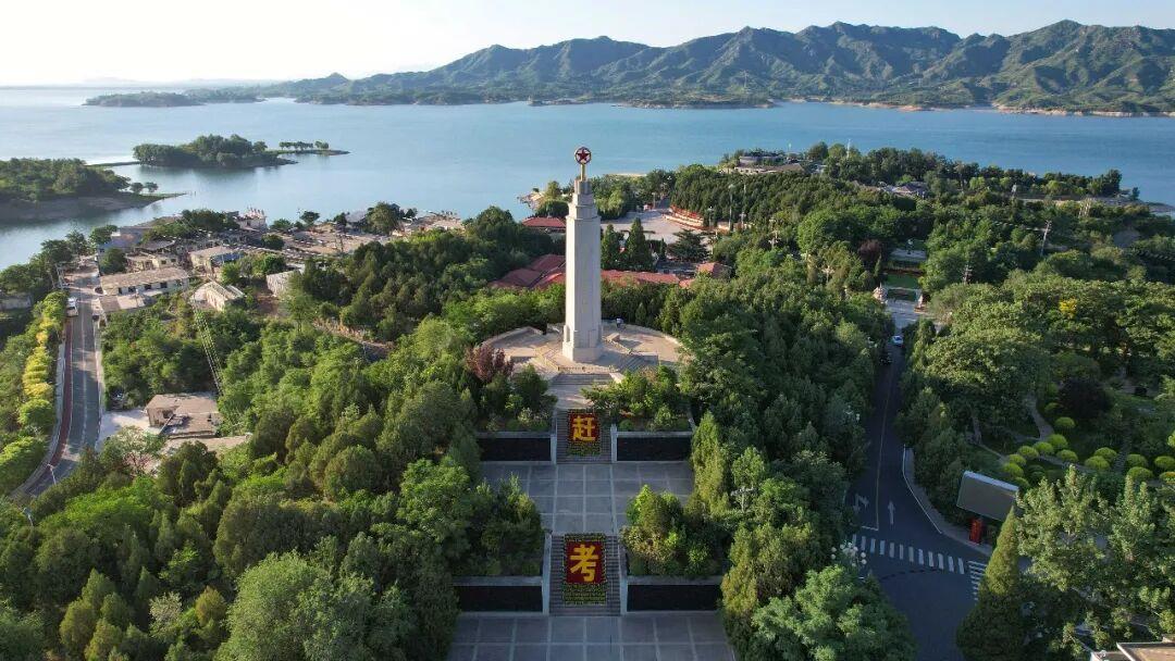 时政微观察丨从一艘小船到一个大党
