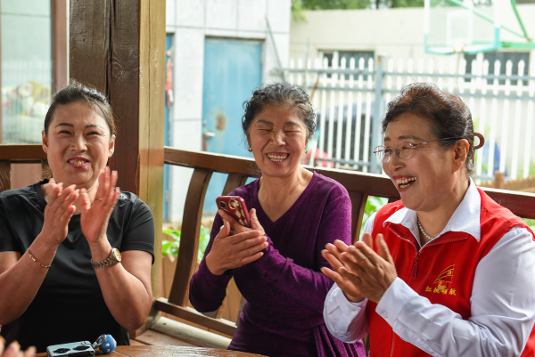 “七一勋章”获得者吴亚琴,中国基层之治的答卷人 “七一勋章”获得者吴亚琴,中国基层之治的答卷人