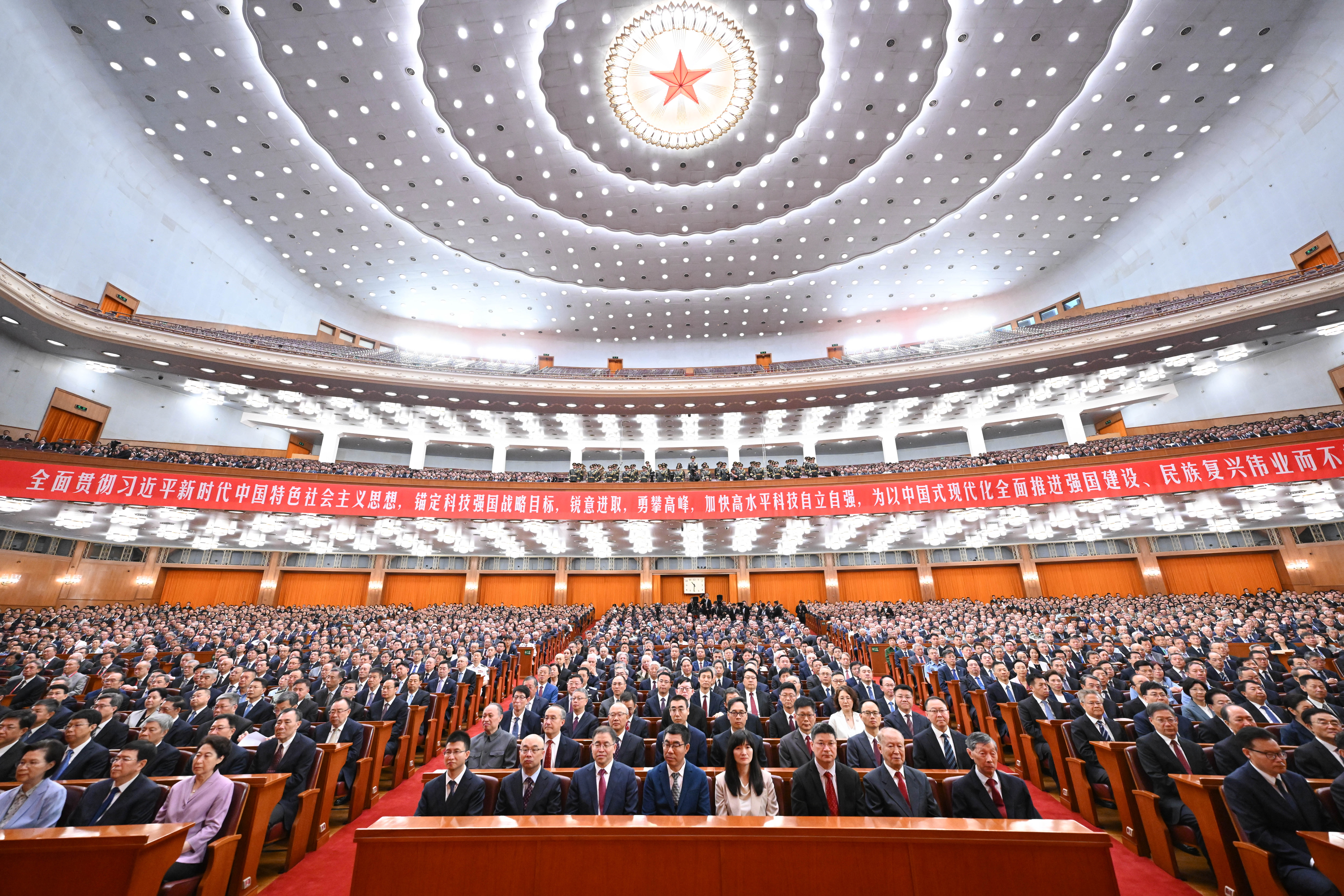 新华全媒头条|勇攀高峰,向着科技强国目标坚定迈进
