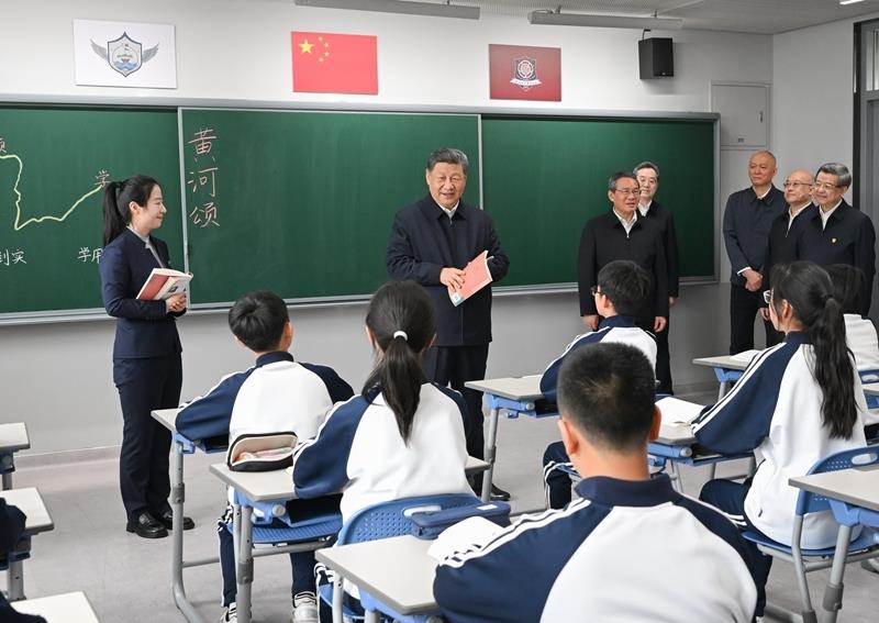 时政微观察丨总书记心中的“人民城市”