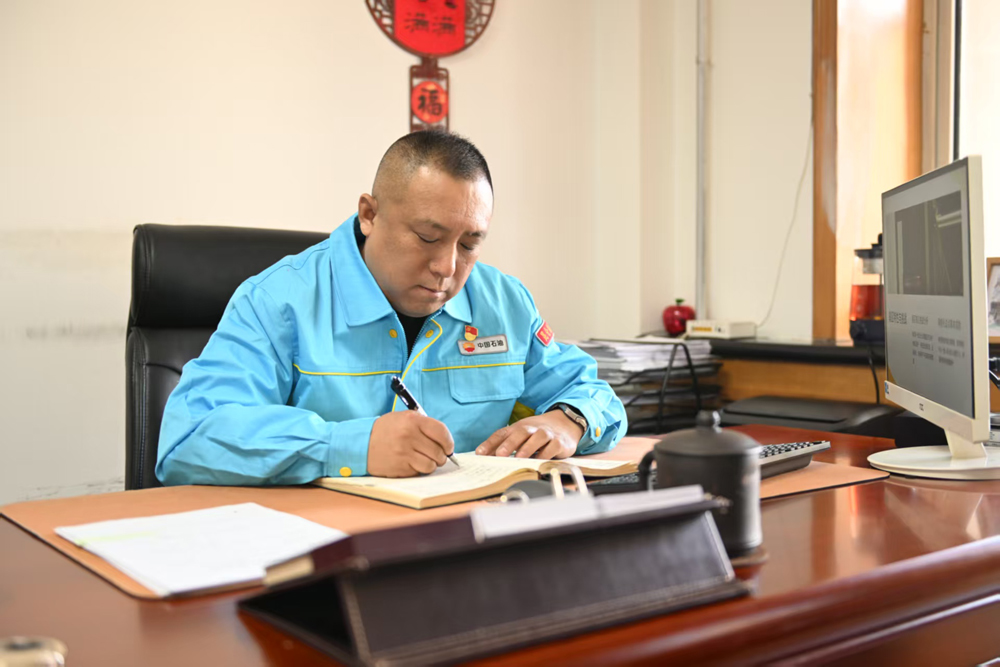 罗洋:零下30℃坚守一线 以热血守护亚冬会烟火气 罗洋:零下30℃坚守一线 以热血守护亚冬会烟火气