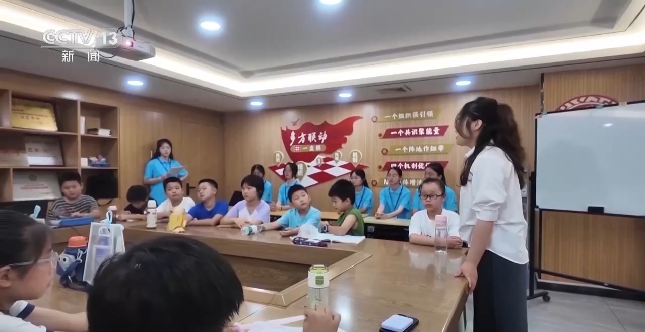 从敞开校门到暑期托管 “民生一件事”办到心坎上