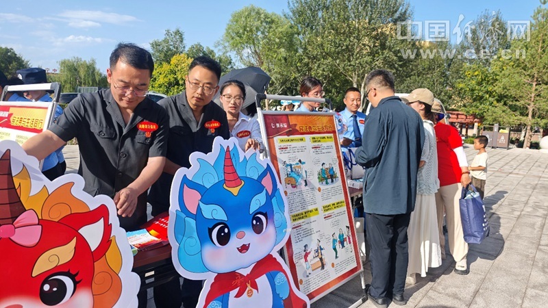 【E法同行 法润塞上】银川这波普法太圈粉!田间有风景,家门口有正义! 【E法同行 法润塞上】银川这波普法太圈粉!田间有风景,家门口有正义!