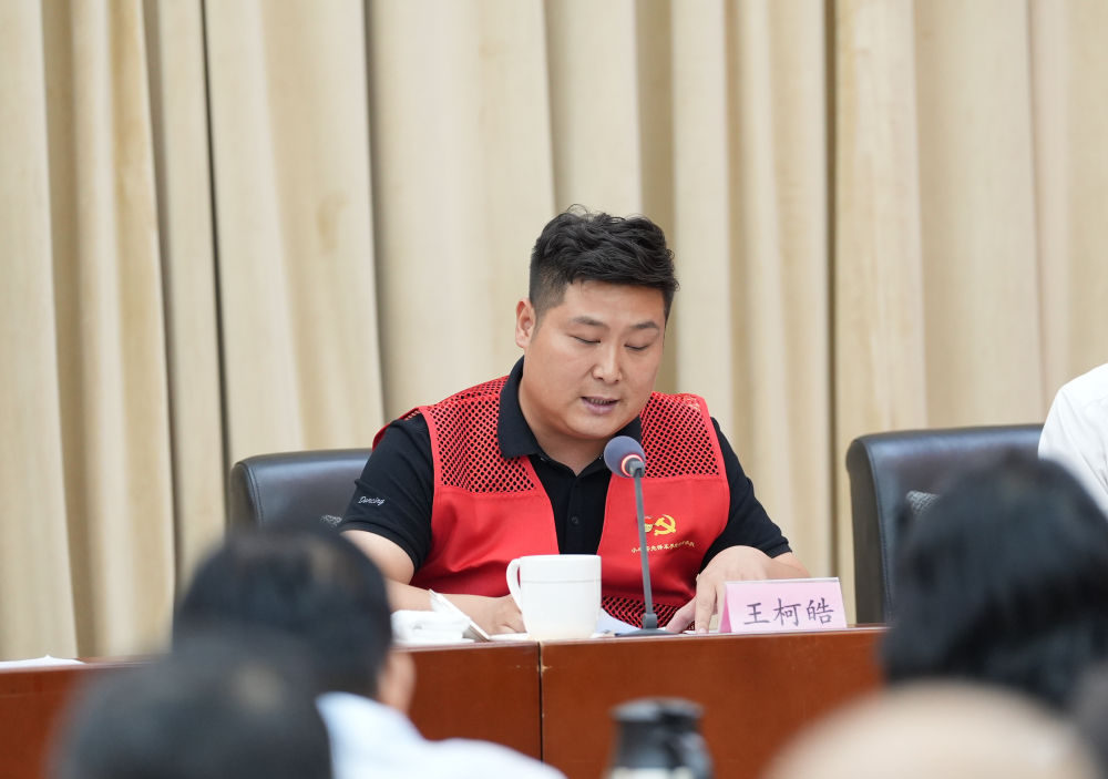 让“小哥”们的奔忙之路安全温暖、成就感满满
