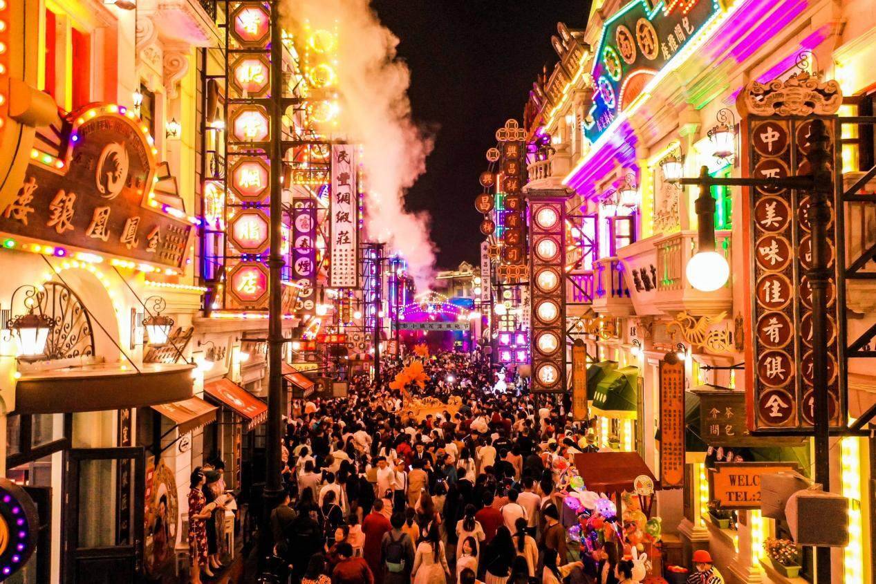 好评中国丨经济新脉动:电影“+”出了什么?