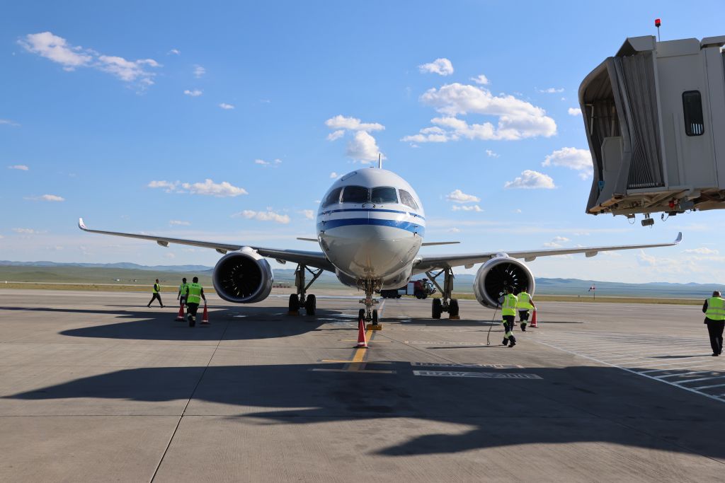 国际首航 C919飞向更广阔蓝天