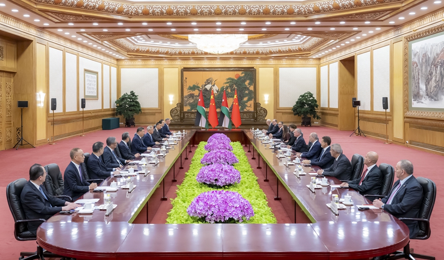 习近平同约旦国王阿卜杜拉二世会谈
