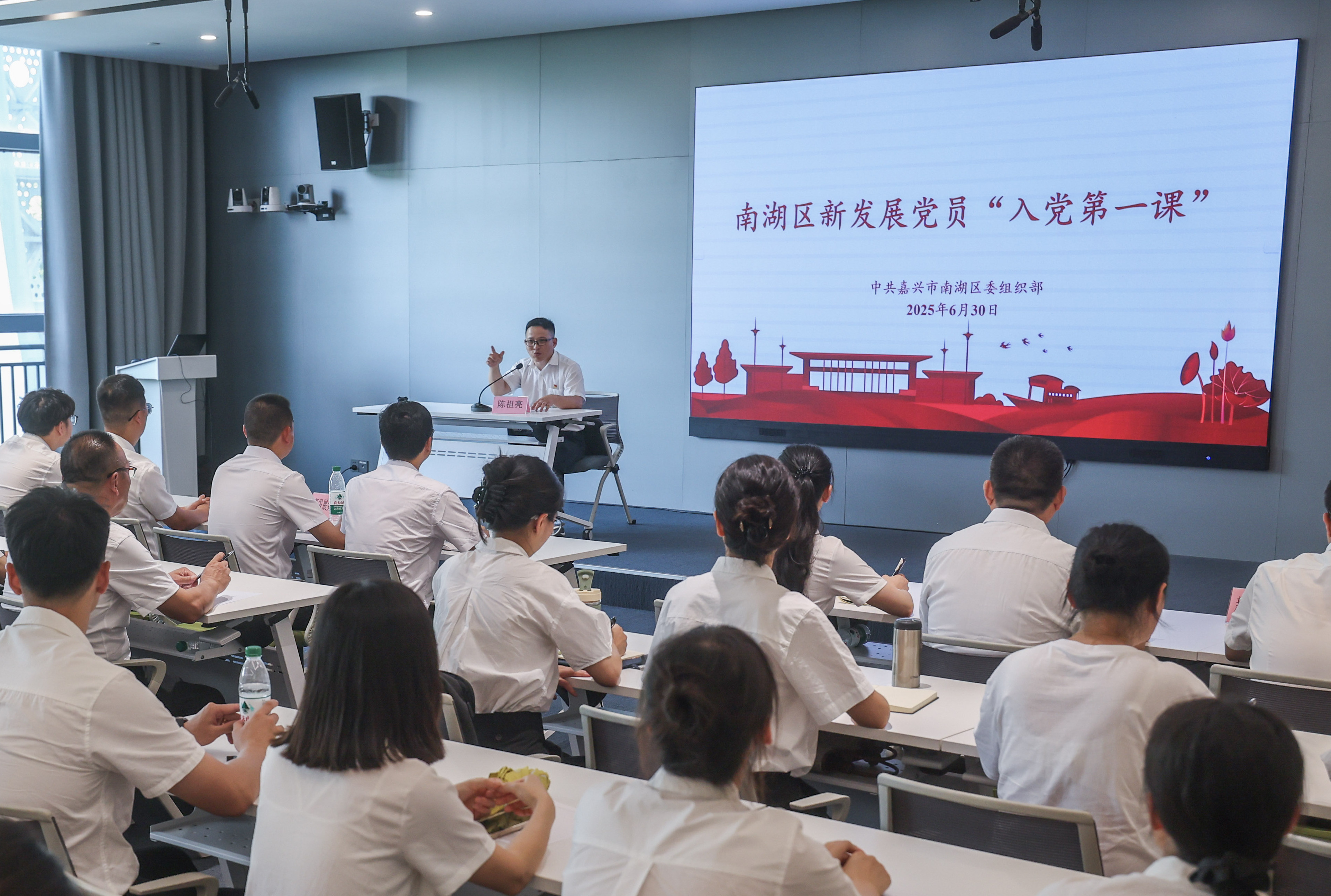 镜观中国|思想之光领航 实干书写答卷