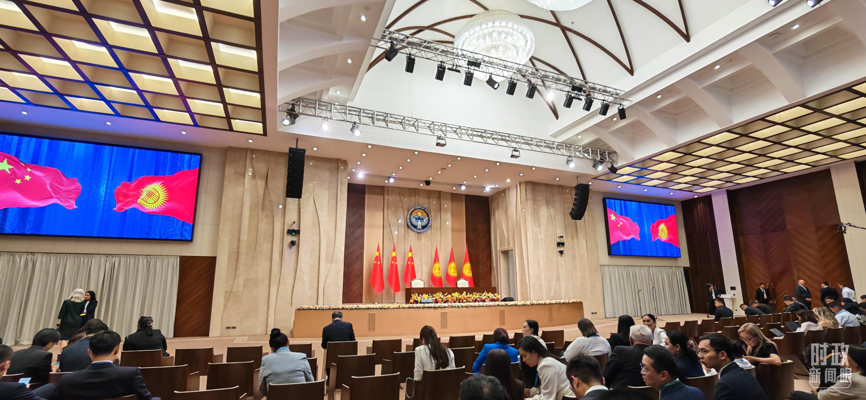 时政新闻眼丨再到比什凯克,习近平这样擘画中吉关系发展新蓝图