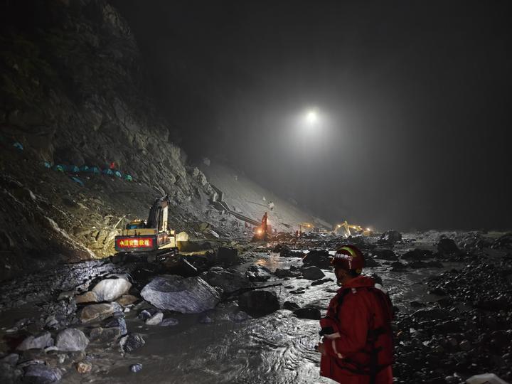 吉隆3公里救援通道7昼夜才抢通，难在哪儿