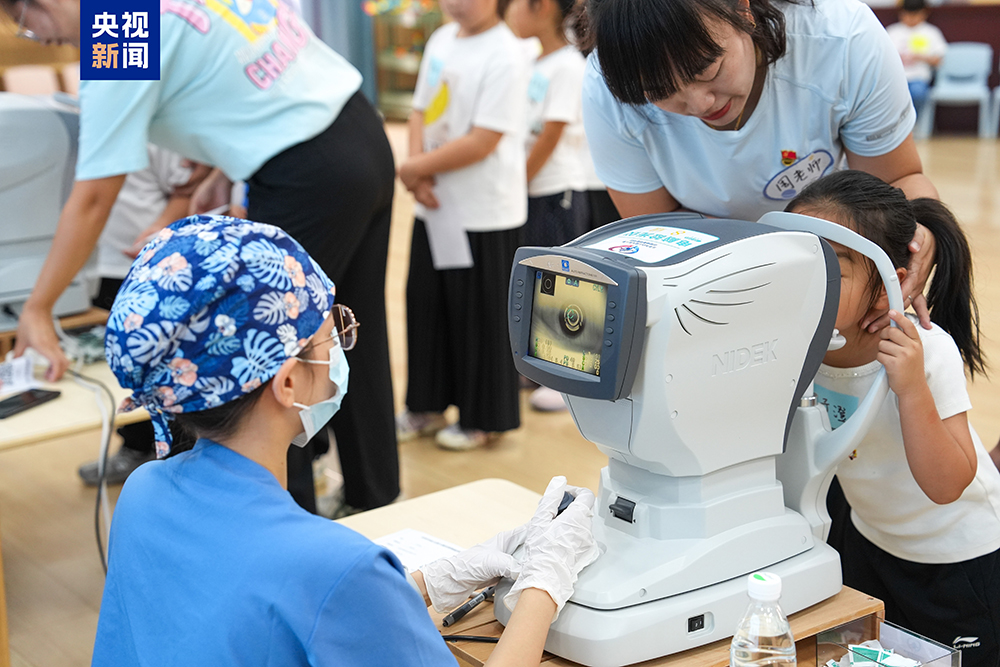 查查孩子视力有多少“存款”!新学期远离近视从这些事做起
