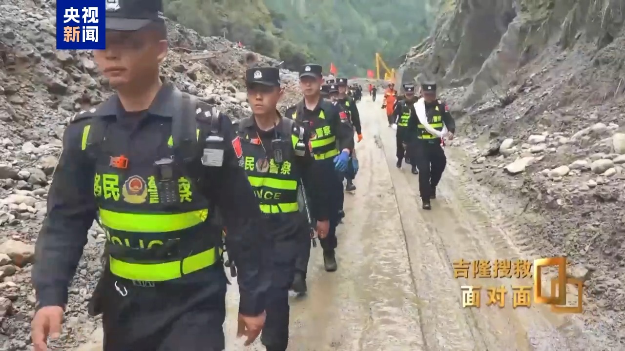 面对面丨总台记者深入吉隆受灾核心区 还原一线人员救援细节