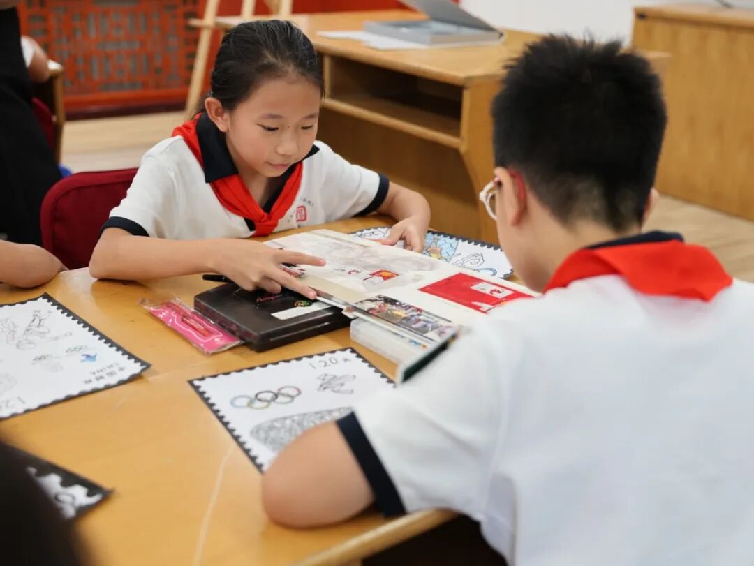 “双奥之城传薪火 方寸之间绘未来” 四校同启奥运主题邮票科普课