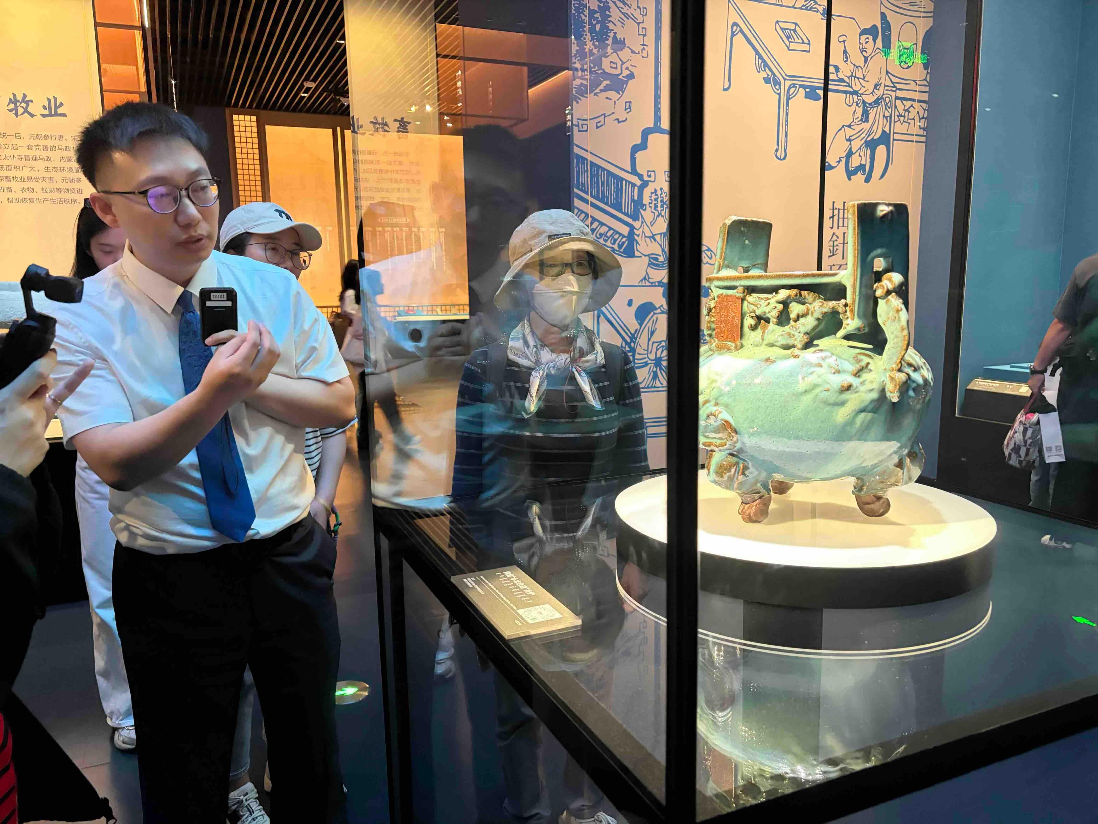 铸牢共同体 中华一家亲丨在内蒙古博物院,读懂“中华一家亲”的文物注脚