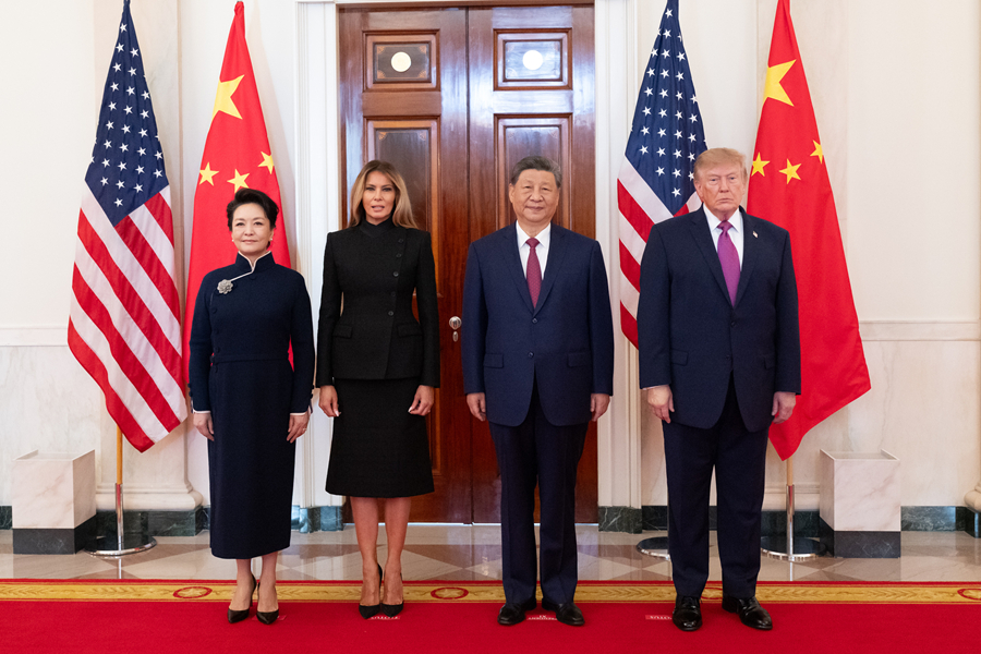 习近平出席美国总统特朗普在白宫举行的欢迎仪式