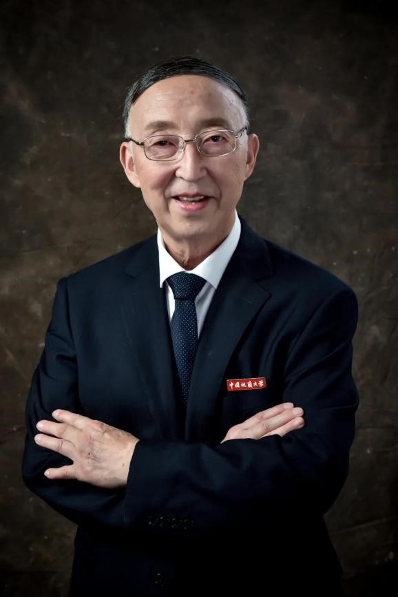 先生︱他花23年,为祖国山河“钉”下“金钉子”