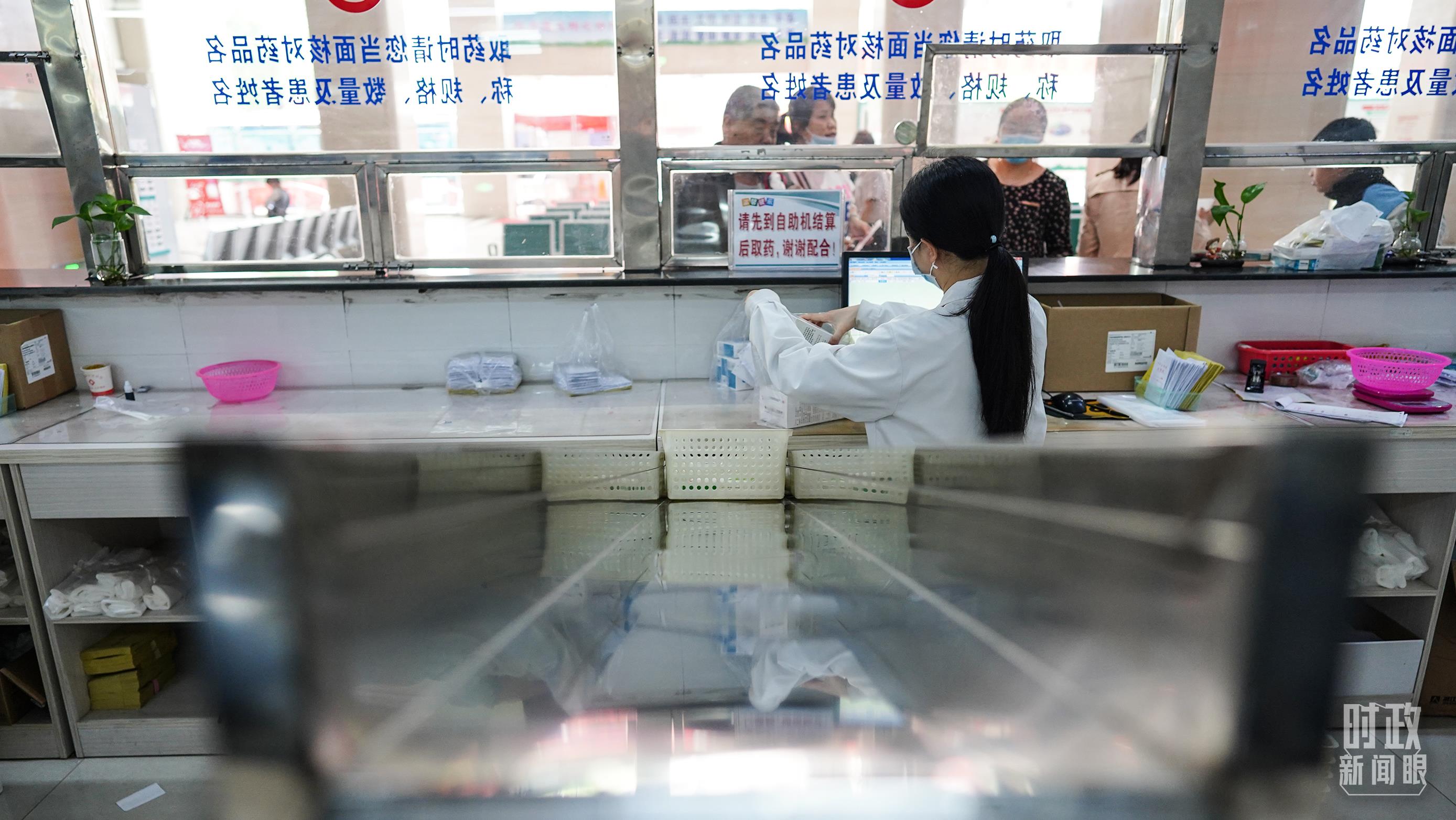 时政新闻眼丨全国卫生与健康大会时隔十年再次召开,习近平强调这些重点