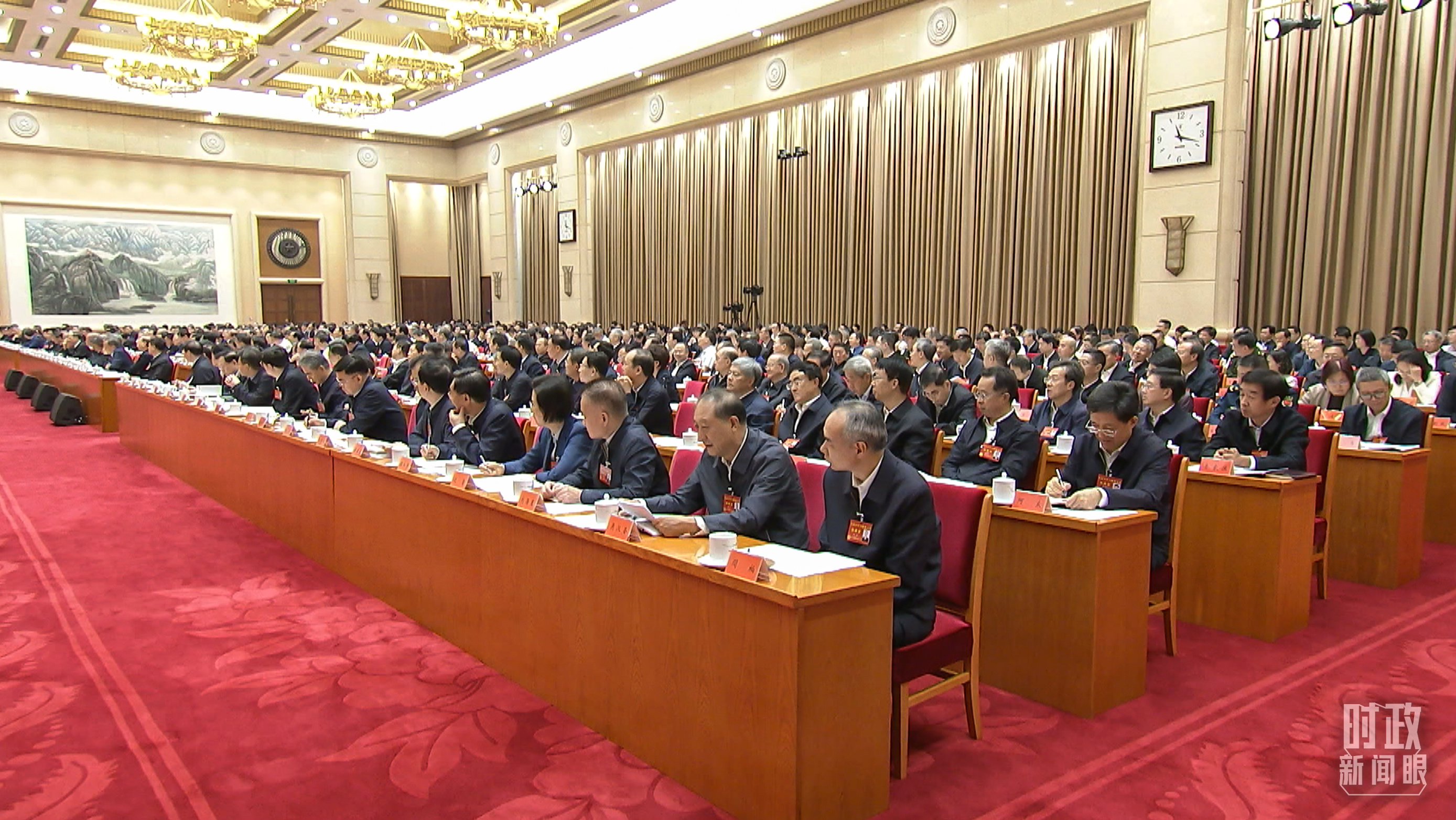 时政新闻眼丨全国卫生与健康大会时隔十年再次召开,习近平强调这些重点