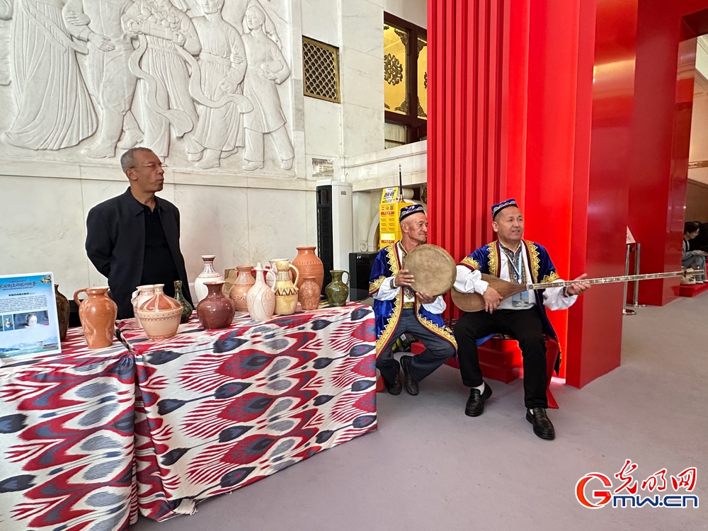 “壮美巴州北京行”铸牢中华民族共同体意识体验展示活动在京启幕 “壮美巴州北京行”铸牢中华民族共同体意识体验展示活动在京启幕