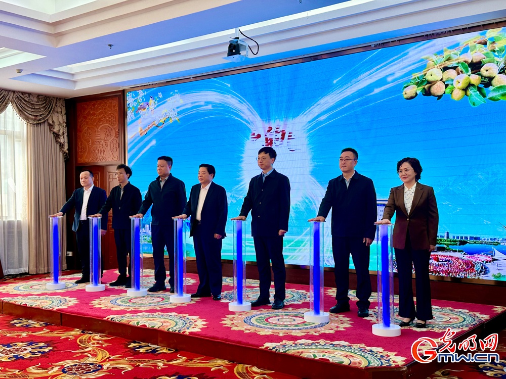“壮美巴州北京行”铸牢中华民族共同体意识体验展示活动在京启幕 “壮美巴州北京行”铸牢中华民族共同体意识体验展示活动在京启幕