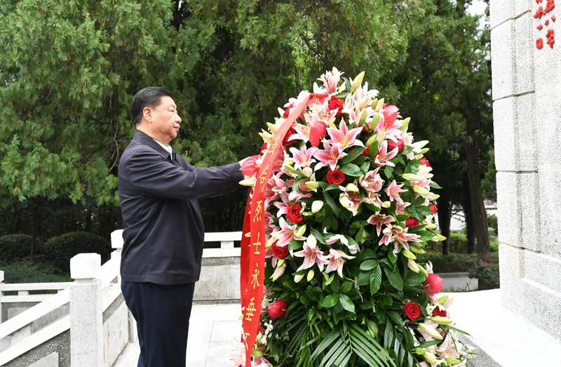 在习近平总书记指引下：循红色足迹，养英雄正气