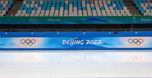 世界冰雪健儿期盼北京冬奥会 相约冰雪，一起来！一起向未来！