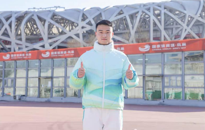 开幕式奥林匹克运动会会旗执旗手白英豪：走出中国青年的风采