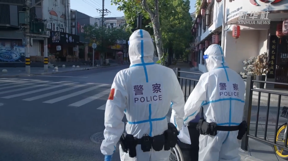 致敬战“疫”者｜公安干警，你守护的样子真美！