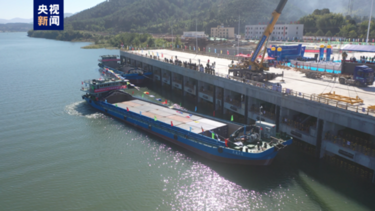 闽江干流“黄金航道”今起全线恢复通航 500吨级货船通江达海