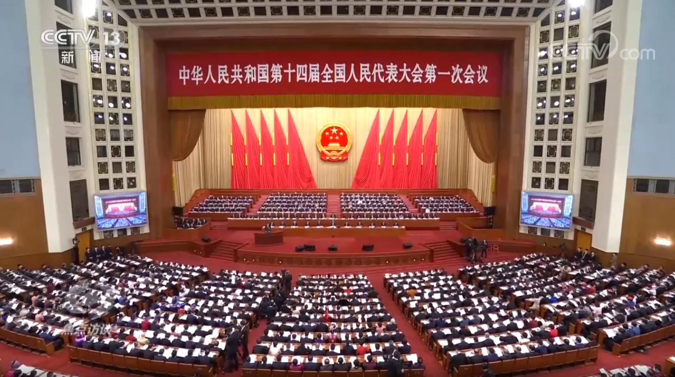 焦点访谈：奋斗铸就辉煌 实干赢得未来