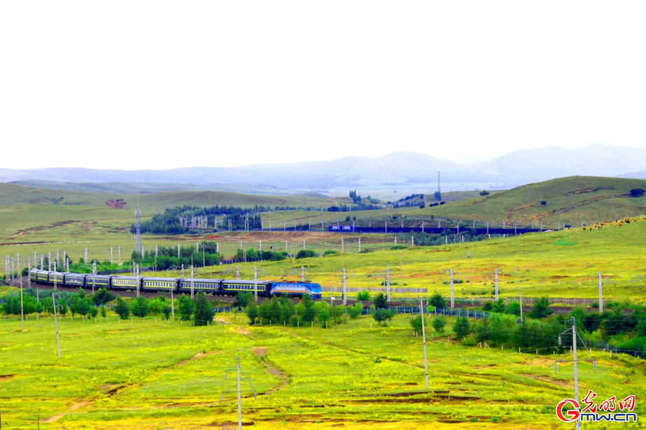 【发现最美铁路】通霍铁路：草原旅游业发展的一道亮丽风景线