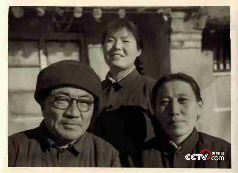 【石榴花开 籽籽同心】内蒙古赤峰：代代相传，握牢民族团结的接力棒