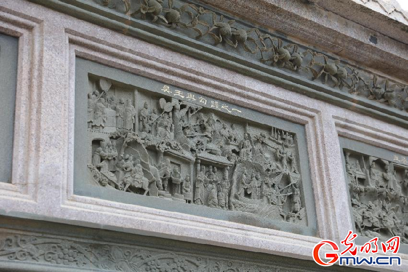 组图丨“闽南石雕博物馆”中游客多
