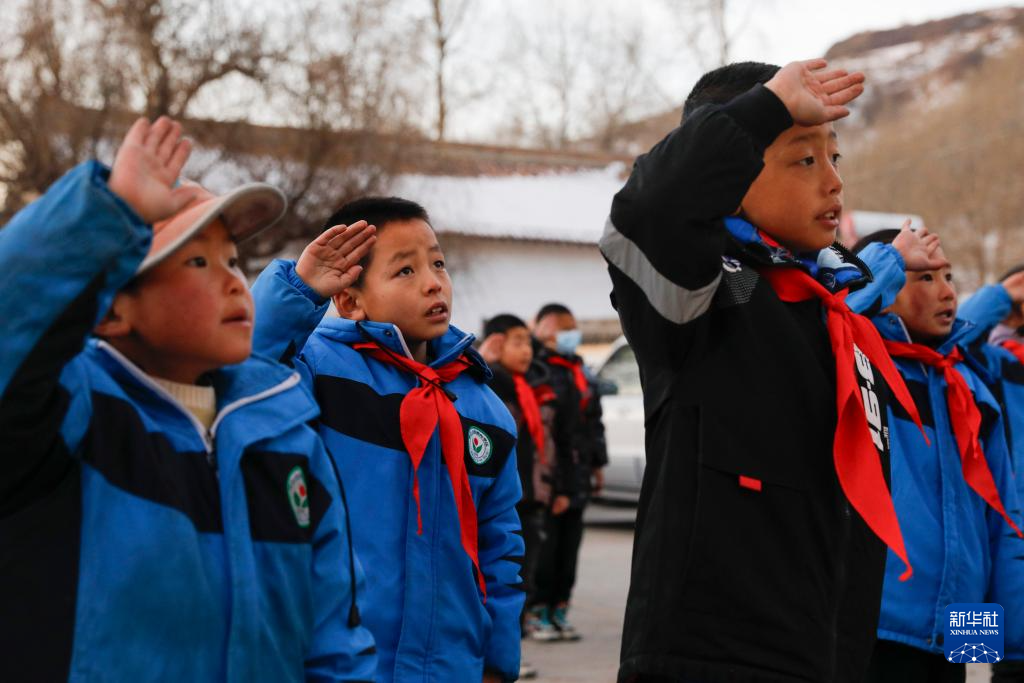积石山6.2级地震丨甘肃积石山地震灾区中小学校复课