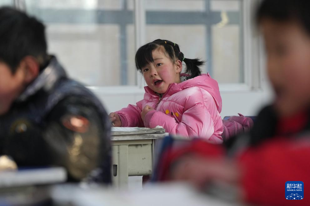 积石山6.2级地震丨甘肃积石山地震灾区中小学校复课