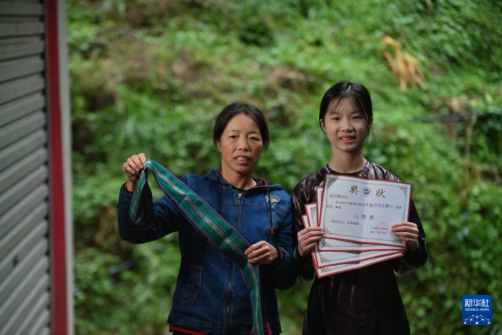 天博新春走基层｜新春礼物：妈妈的爱 孩子的情(图3)