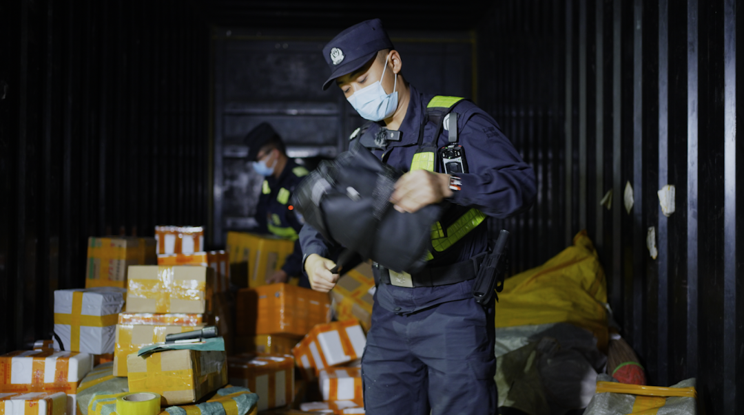 新春走基层丨他们用担当和奉献，守护身后的万家灯火