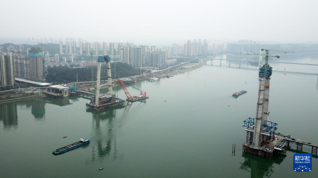 长沙：兴联路大通道建设正酣