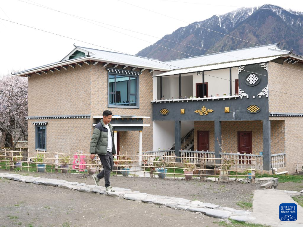 洛松顿珠：乡村振兴路上的藏家新青年