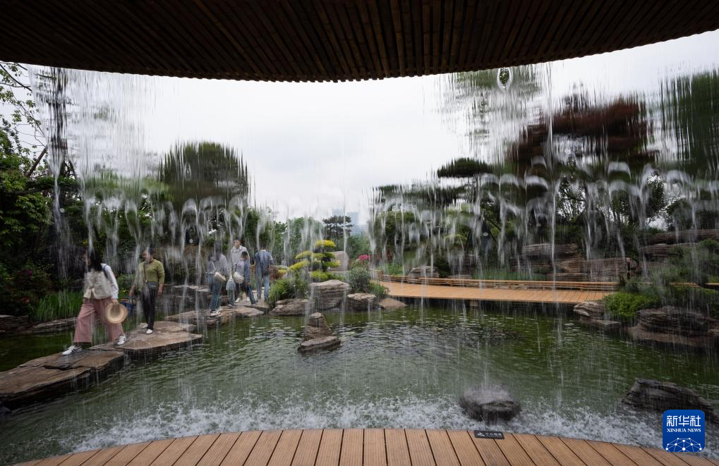 “五一”假期“打卡”成都世园会