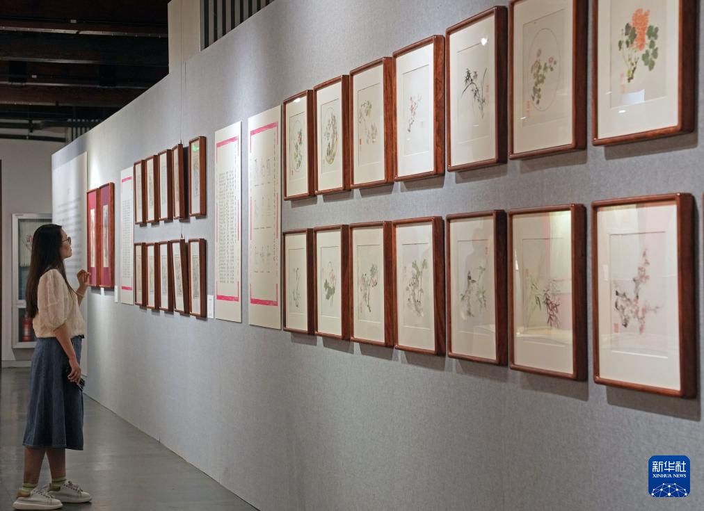 非遗木版水印艺术展走进同济大学