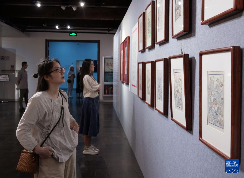 非遗木版水印艺术展走进同济大学