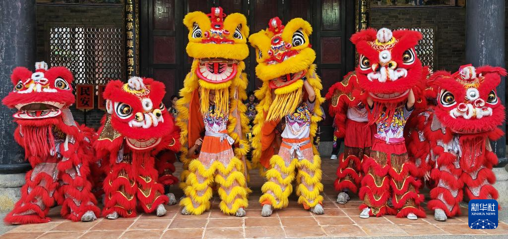 “醒狮少年”舞起来