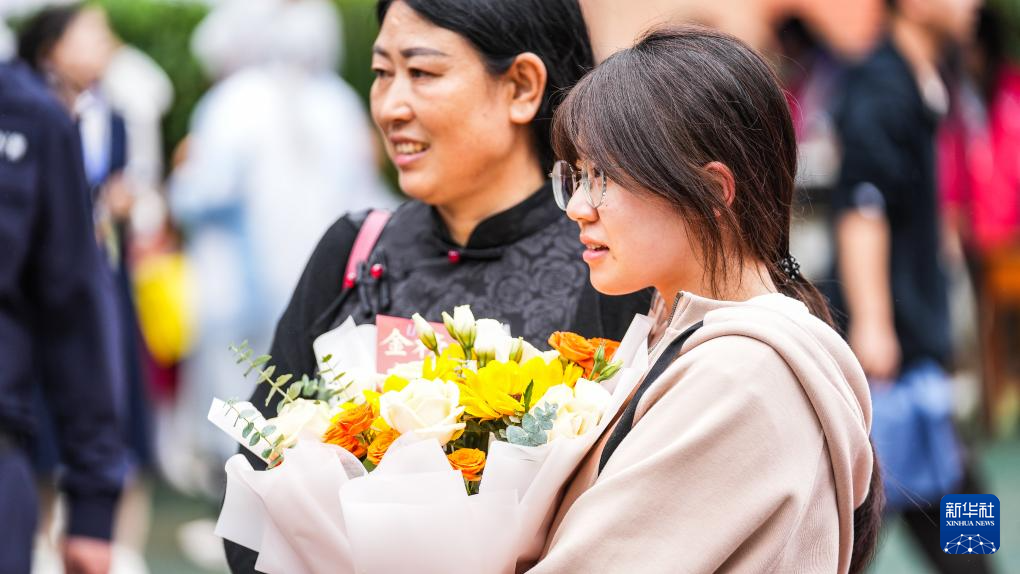 全国部分地区高考结束