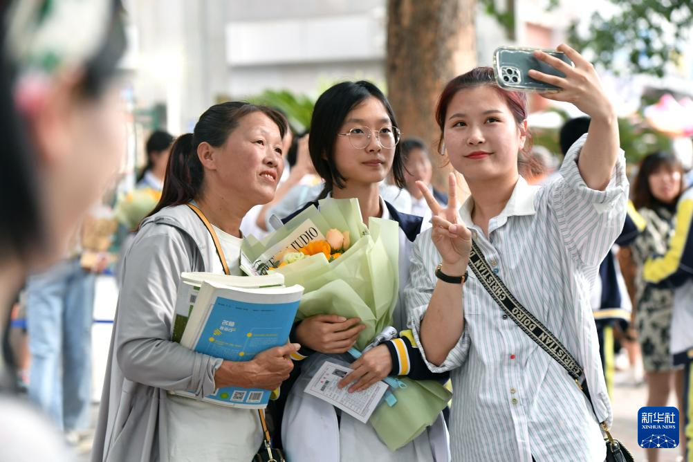 全国部分地区高考结束