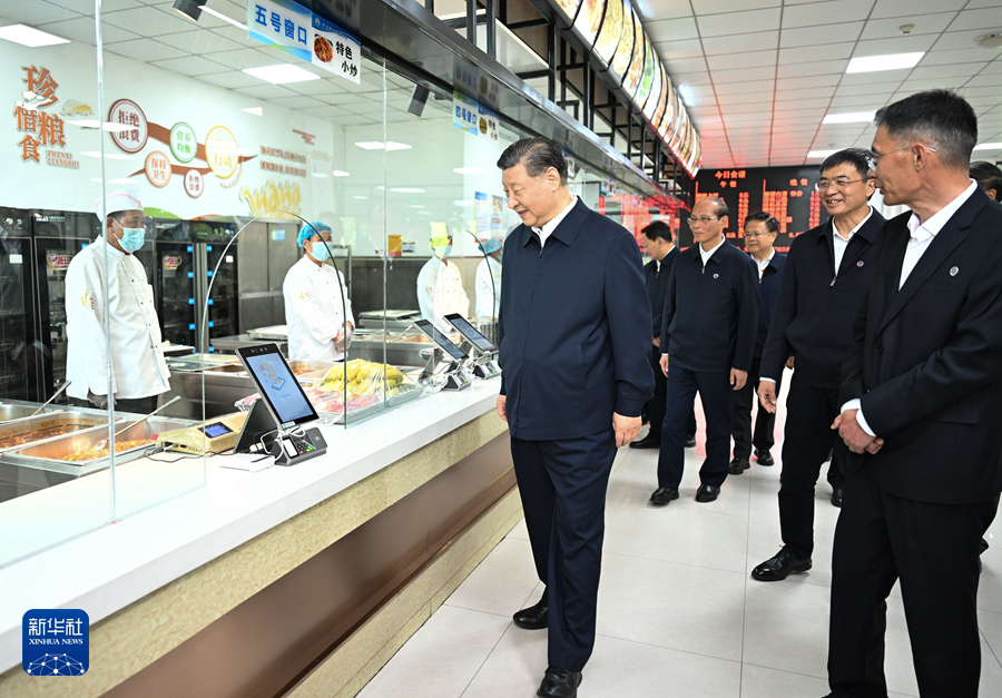 习近平在青海考察