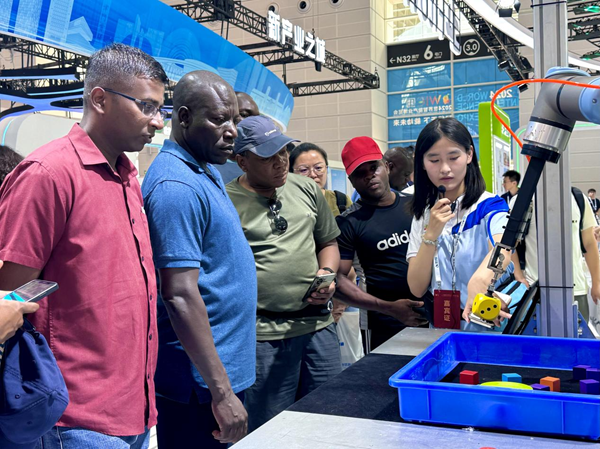 2024世界智能产业博览会观察：智慧生活触手可及