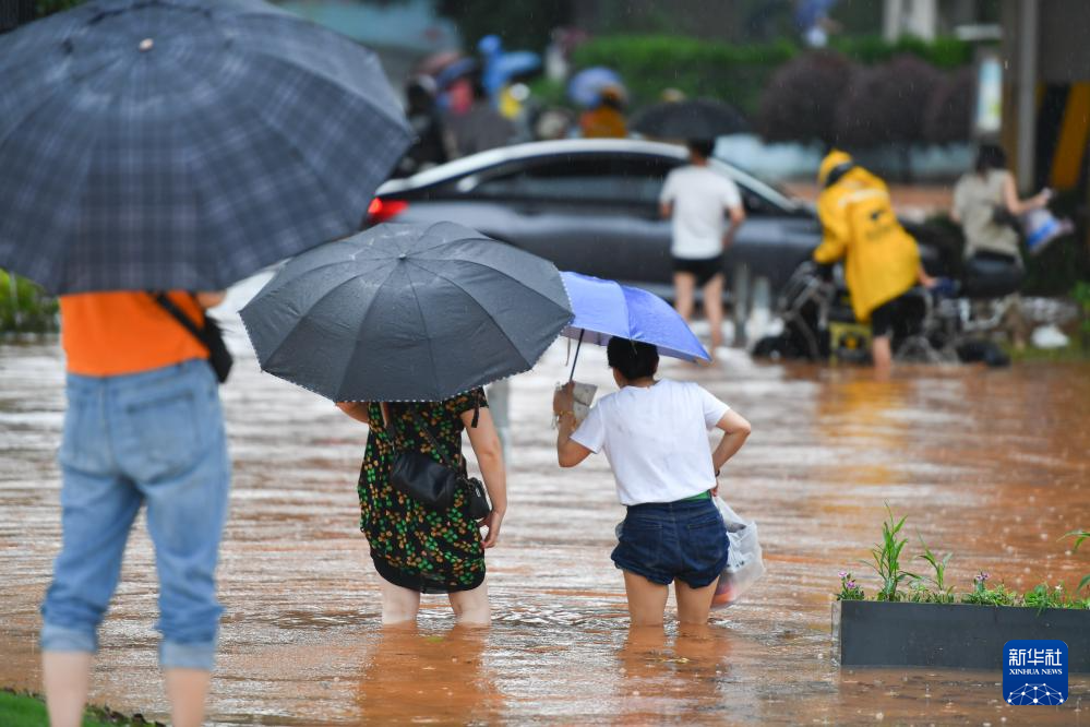 湖南长沙遭遇强降雨