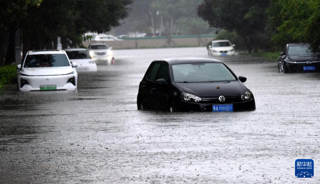 bsports必一体育郑州市发布暴雨预警信号(图3)